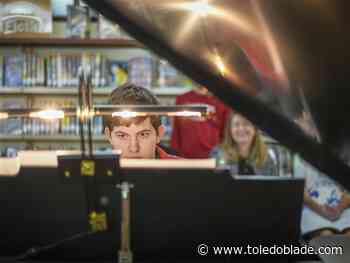 Photo Gallery: Holiday bakeoff at Wood County Public Library
