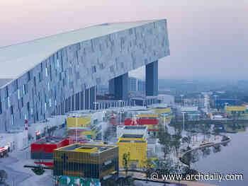 Wuhan Ski Resort / CLOU Architects