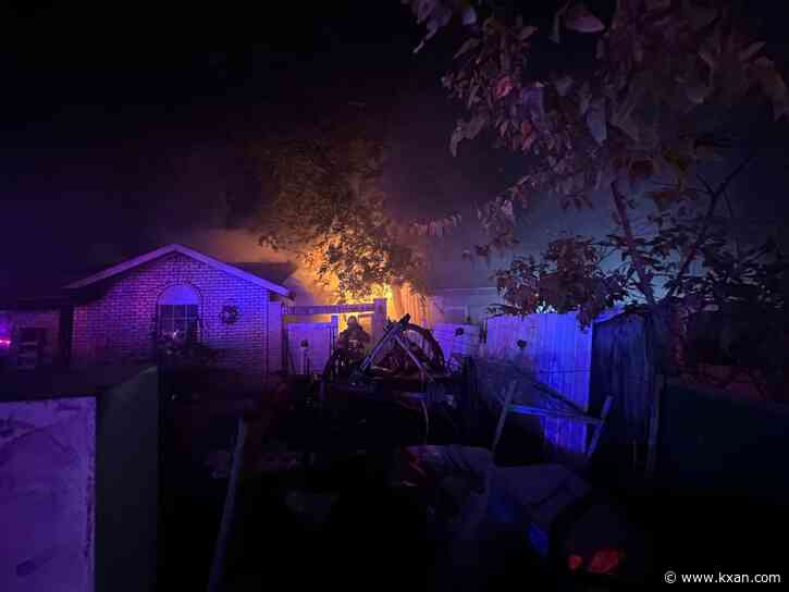 AFD puts out 2-alarm fire in southeast Austin