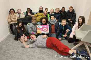 De Vesten verzamelde 810 euro voor de Cliniclowns