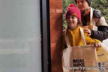 Kinderen gaan weer op pad voor Nieuwjaarkezoete: gemeente deel zingzakken uit