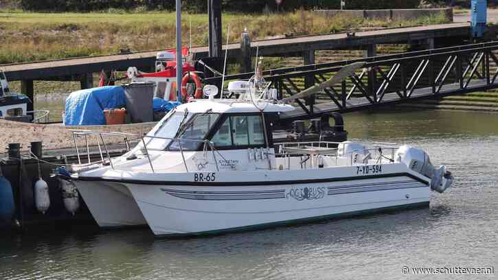 Vader en zoon De Waal kopen lijnvisser BR-65 Octopus