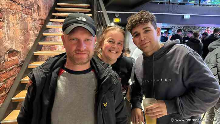 Tegen doktersadvies in toch naar PSV: 'Ibuprofen en bier verzachten pijn'