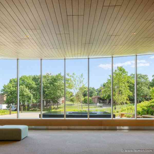 Peterson Rich Office inserts glass-lined gallery between historic Connecticut buildings