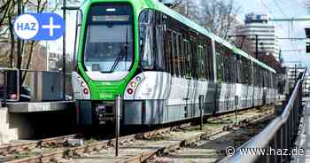 Autos im Gleis: Stadtbahnlinien 1 und 10 in Hannover können nicht fahren