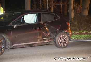 Automobiliste keert op straat en wordt aangereden