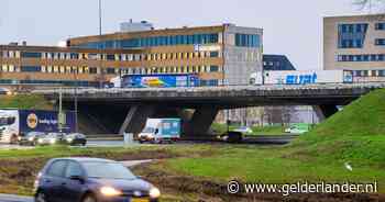 Kan ik nog veilig over de A12 bij Velperbroek rijden? Antwoord op deze en andere vragen door risico op instorten van de viaducten