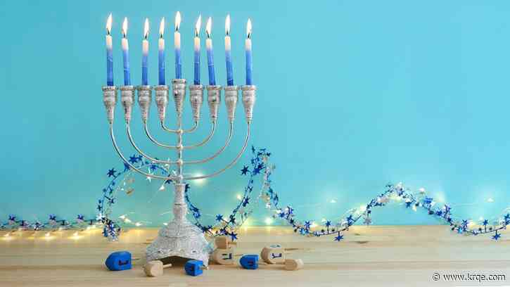 Giant ice and chili menorahs coming to Santa Fe Plaza