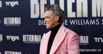 Robbie Williams moet idool Van Nistelrooij missen bij première