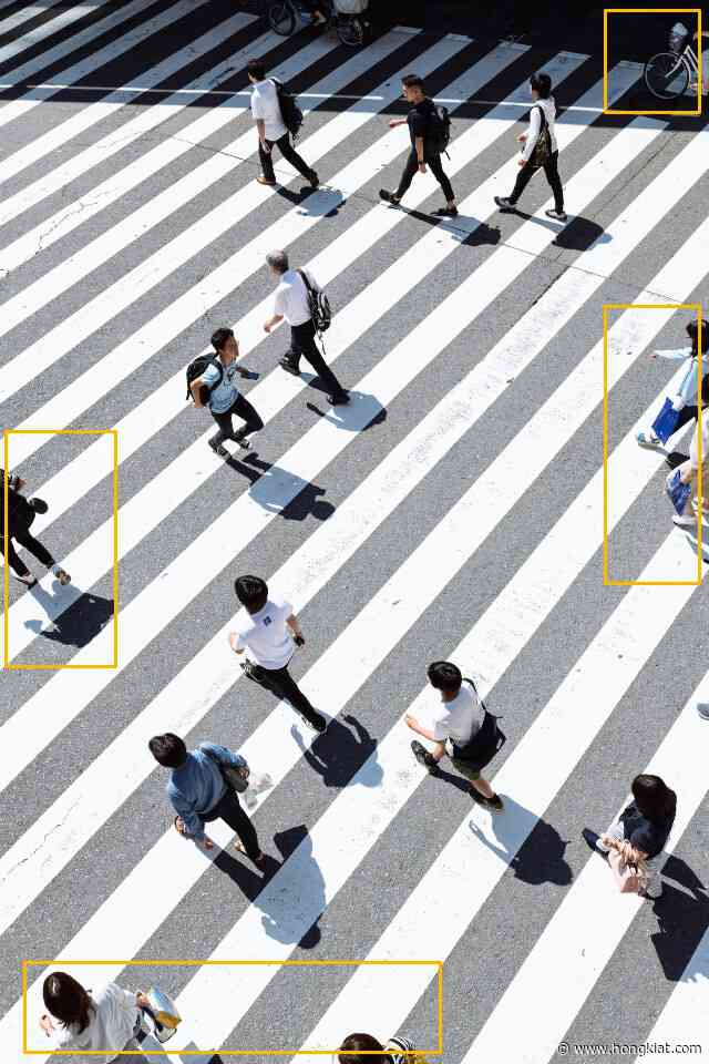 Pixelmator Pro vs. Apple Intelligence for Object Removal in Photos