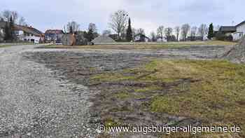 Dießen: Autos versinken auf gesperrtem Parkplatz im Schlamm