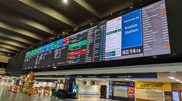 Euston station to put travel information back on the Big Board