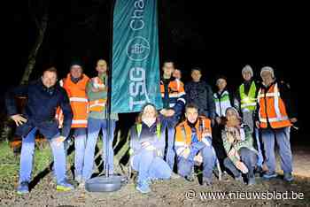 Collega’s gaan te voet van Arendonk naar Turnhout voor Warmste Week