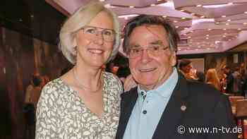 "Die Zeit heilt nicht": Wie Elmar Weppers Witwe ihre Trauer verarbeitet