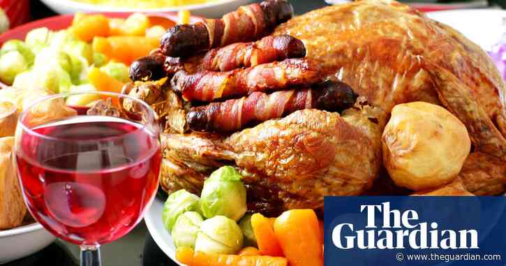 Cost of average UK Christmas dinner up 6.5% as veg prices soar