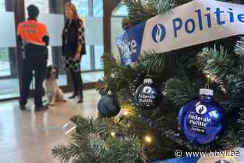 Zelfs de politie doet mee: stuur hier een foto van je kerstboom in (en maak kans op een leuke prijs)