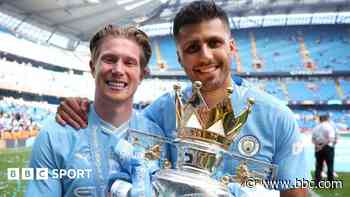 Four Man City players make Fifpro men's World XI