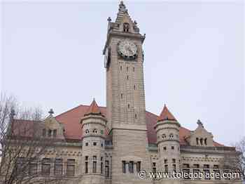 Hear holiday harmonies at the Wood County Courthouse Sunday