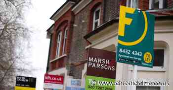 Average UK rent on new properties has soared by more than £3,000 since end of pandemic