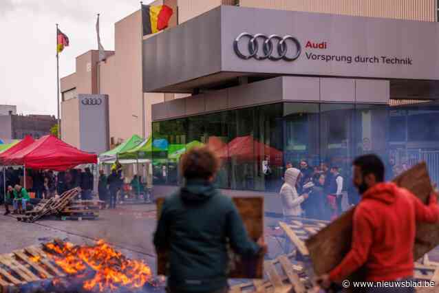 Directie Audi Brussels benadert werknemers rechtstreeks met “zeer fair aanbod”, na mislukt overleg met vakbonden: “Dit hebben we nog nooit meegemaakt”