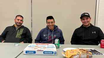 Mexican migrant workers in Ontario say new program helps them finish their studies and find community