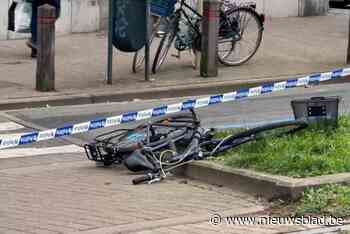 Fietser in levensgevaar na ongeval met vrachtwagen