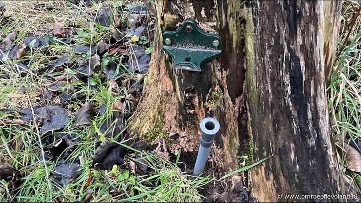 Zeewolde - Jongeren vernielen waterpomp in voedselbos: 'Pomp straks hard nodig'