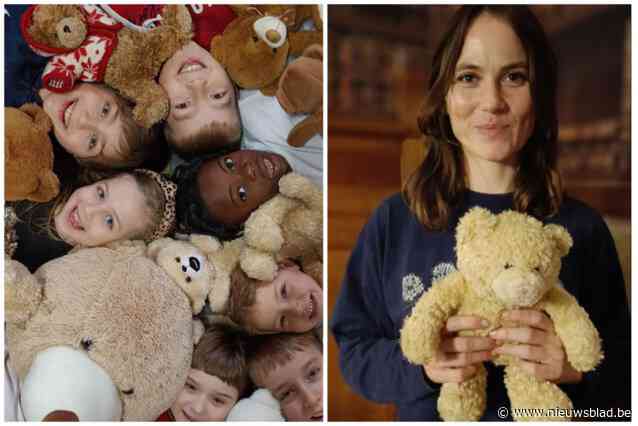 School veilt knuffels van BV’s voor De Warmste Week: “Want wat is er beter dan een ‘dikke knuffel’ tegen eenzaamheid”