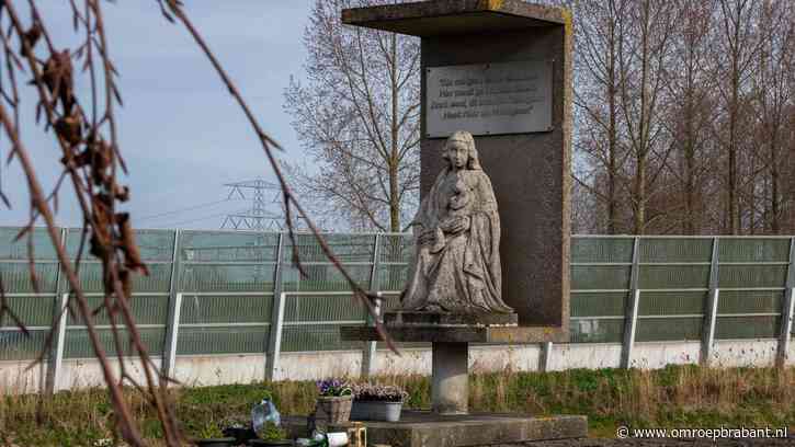Leuren met deze Mariakapel, bidplek voor de derde keer verplaatst