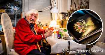 Wivien (98) is zo dankbaar, dat ze 2200 zorgmedewerkers een cadeau gaf: ‘Geen één is hetzelfde’