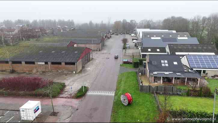 Biddinghuizen - Al twintig jaar plannen voor woningen aan de Havenweg, maar ondernemers kúnnen niet verhuizen