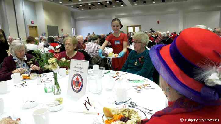 Drumheller students hosting annual Seniors Christmas Dinner