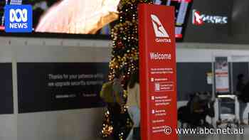 Majority of Qantas flights 'on time' despite strikes by engineers