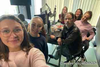 Topauteurs en AI inspireren PXL-studenten tot songteksten en platenhoezen, te bewonderen en beluisteren expo AmAi