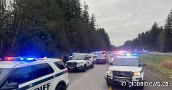 Border officer almost hit by B.C. carjacking suspect at Peace Arch crossing