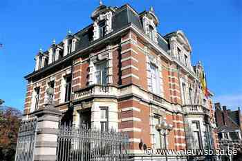 Inwoners heffen het glas op het einde van hun gemeente: “We vragen hen wel om zelf een glas mee te nemen”