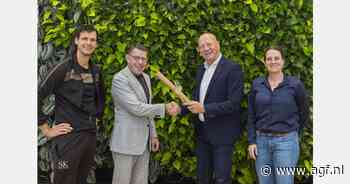 Boegbeeld Bouke blijft burgemeester Westland