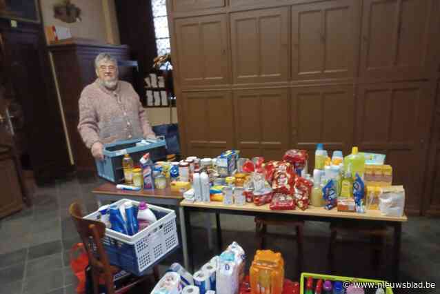 Hulppakketten doneren kan in drie Halse kerken