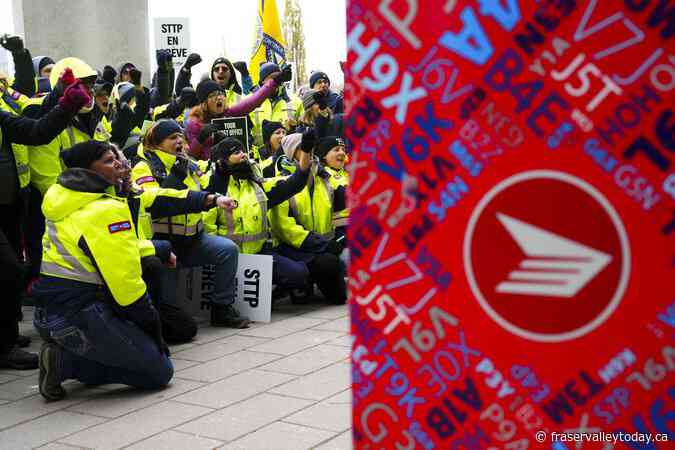 Federal Labour Minister Steven MacKinnon to provide update on Canada Post strike