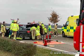 Inzittende bevrijd bij botsing in Kerniel