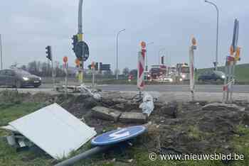 File op autosnelweg na ongeval en defecte verkeerslichten: “De bestuurster was mogelijk in slaap gevallen”