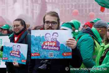 Actievoerders dringen hoofdzetel VBO binnen en spuiten graffiti in inkomhal