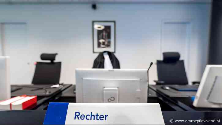 Lelystad - Onoplosbare burenruzie Ringdijk laait weer op, rechter voelt onmacht