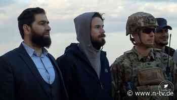 Nach monatelanger Haft: Befreiter US-Amerikaner verlässt Syrien Richtung Heimat