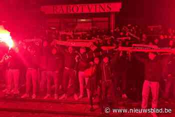 Supporters nemen afscheid van hun club in emotionele rouwstoet: “Ik leefde 7 dagen op 7 mee met de club”