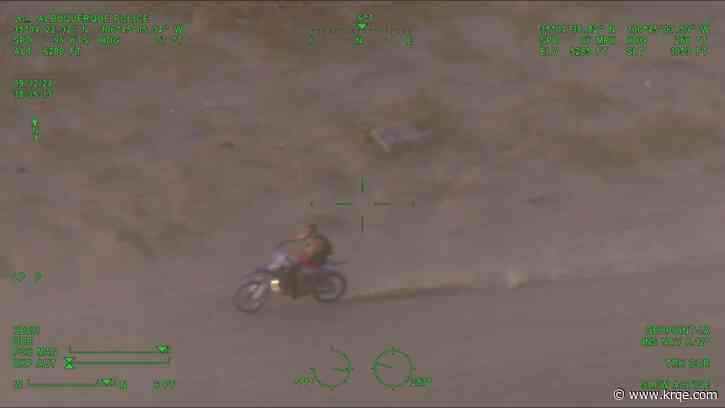 VIDEO: Albuquerque police air unit follows man with multiple warrants during dirt bike chase