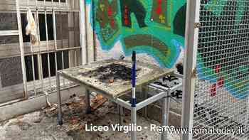 Scuole occupate a Roma, il ministro: "Sono teppisti, chi rompe paga"