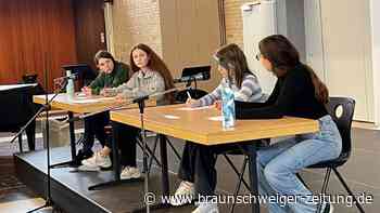 Schüler meistern Schlagabtausch an Wolfsburger Gymnasium