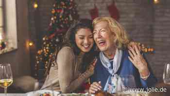 Weihnachten mit der Familie: 5 Tipps, wie du die Feiertage überstehst