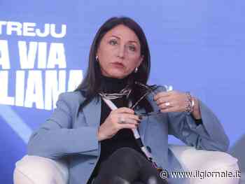 "Persecuzione contro le coppie gay". Pioggia di fischi per la grillina: tensione ad Atreju